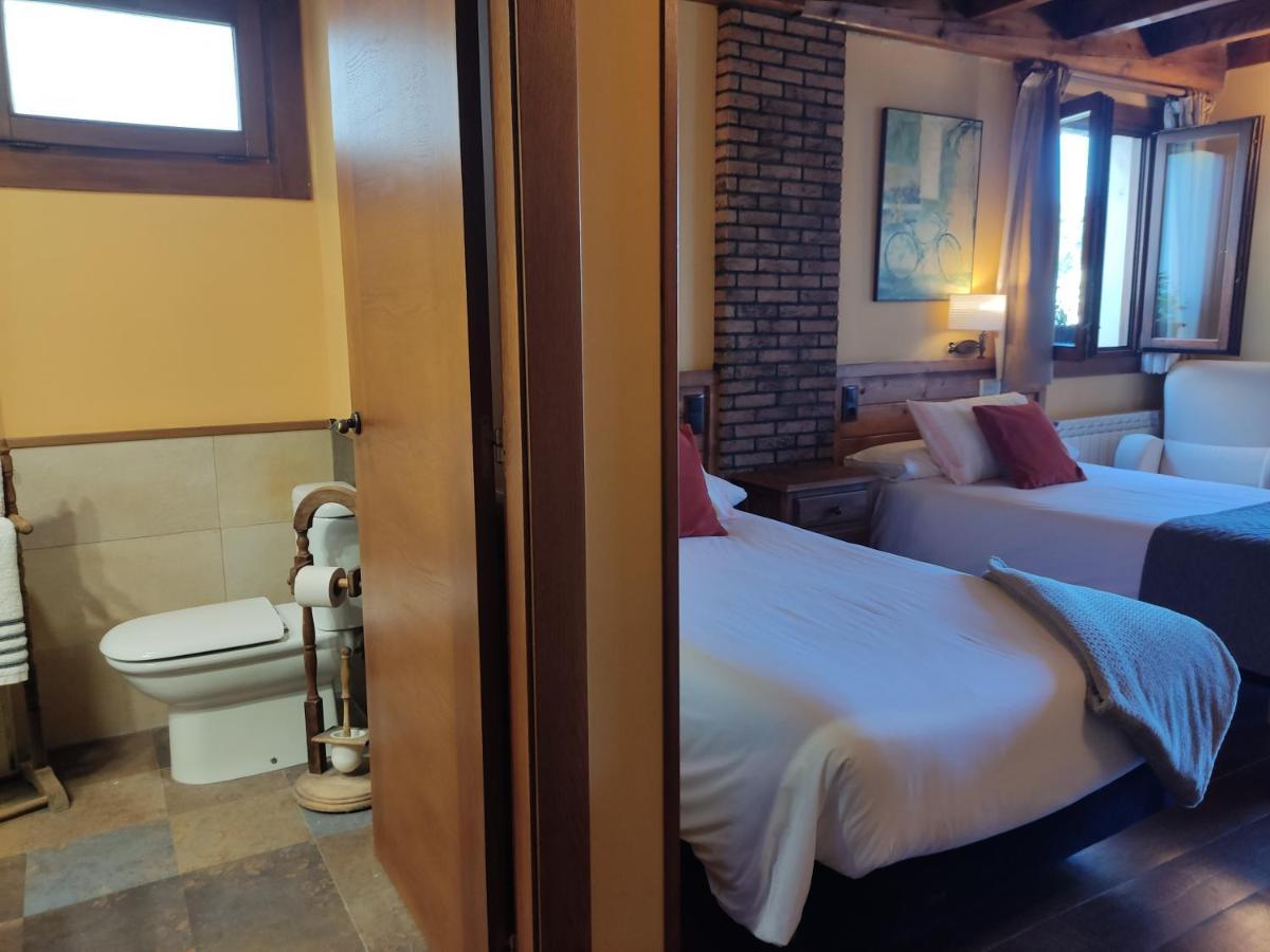 Jaurrieta Hotel Rural Irati Selva De Irati מראה חיצוני תמונה