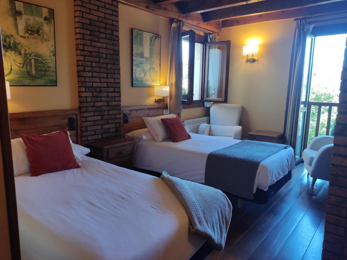Jaurrieta Hotel Rural Irati Selva De Irati מראה חיצוני תמונה